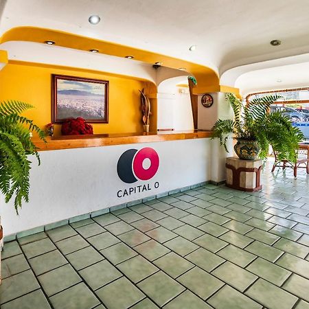 Capital O Colon, Ciudad Guzman Jalisco Hotel Exterior photo